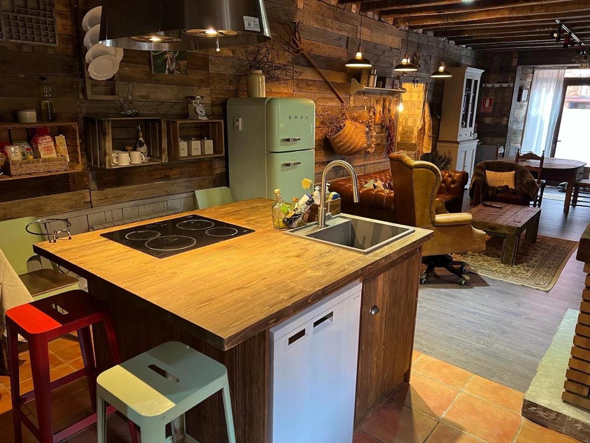 Cabane Du Cerf Llivia Esterno foto